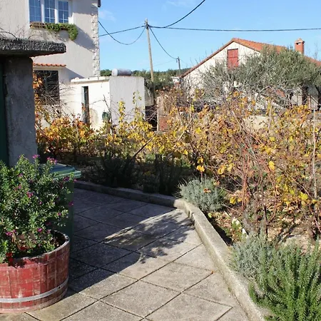 Family Friendly Seaside Vinisce, Trogir - 5946 *